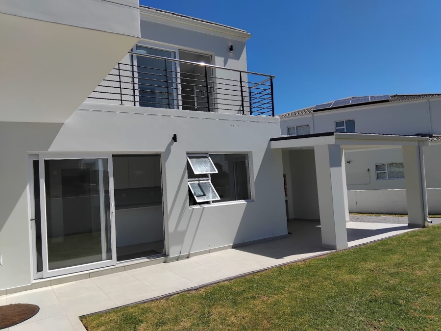3 Bedroom Property for Sale in Country Club Western Cape